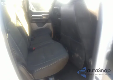 2021 Ram 1500 Big Horn Quad Cab 4X4 6'4 Box из США, поврежденный, VIN 1C6SRFBT2MN734633